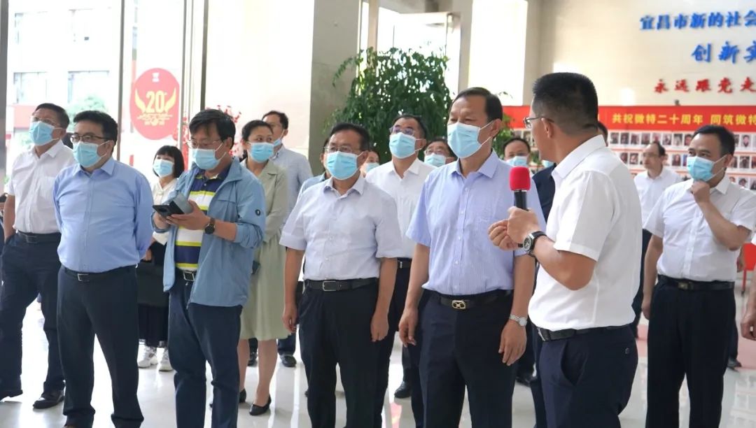 馬國(guó)強(qiáng)率部分全國(guó)人大代表、省代表來(lái)微特調(diào)研科技創(chuàng)新工作
